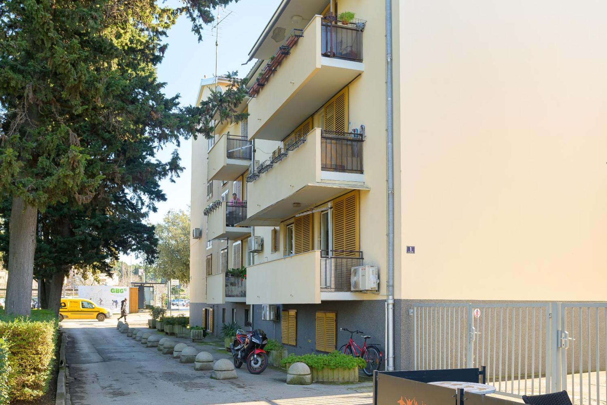 Apartment Pina