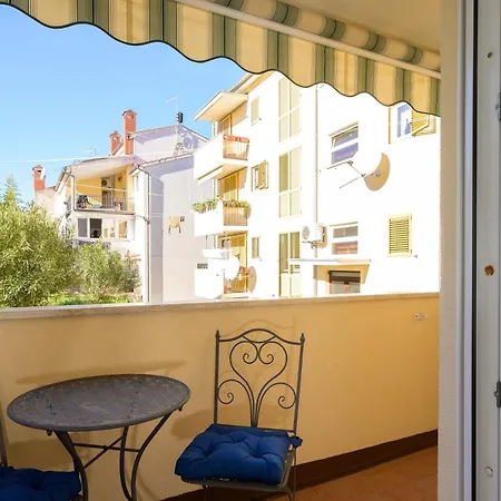 Apartment Pina Porec Esterno foto