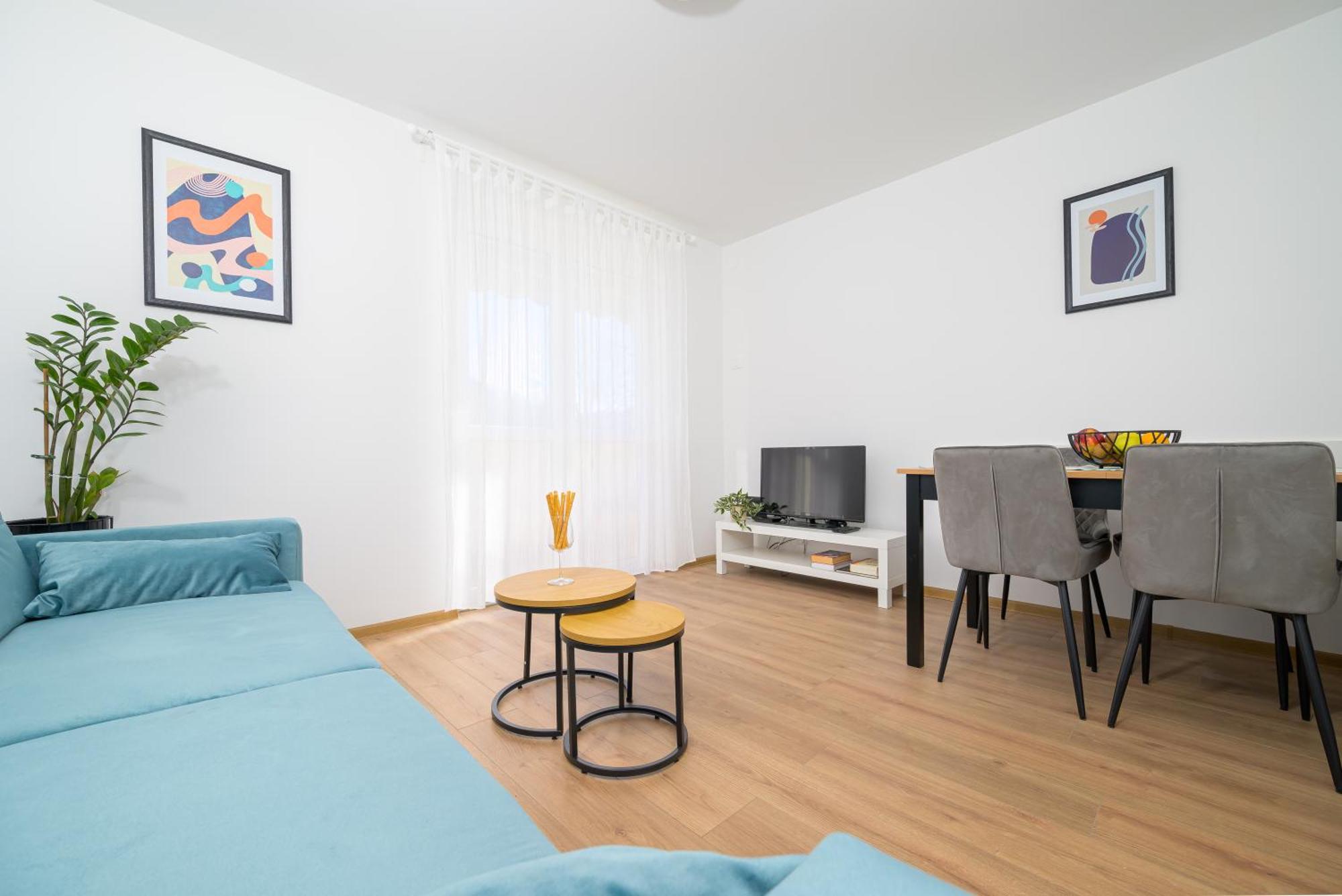 Apartma Pina *