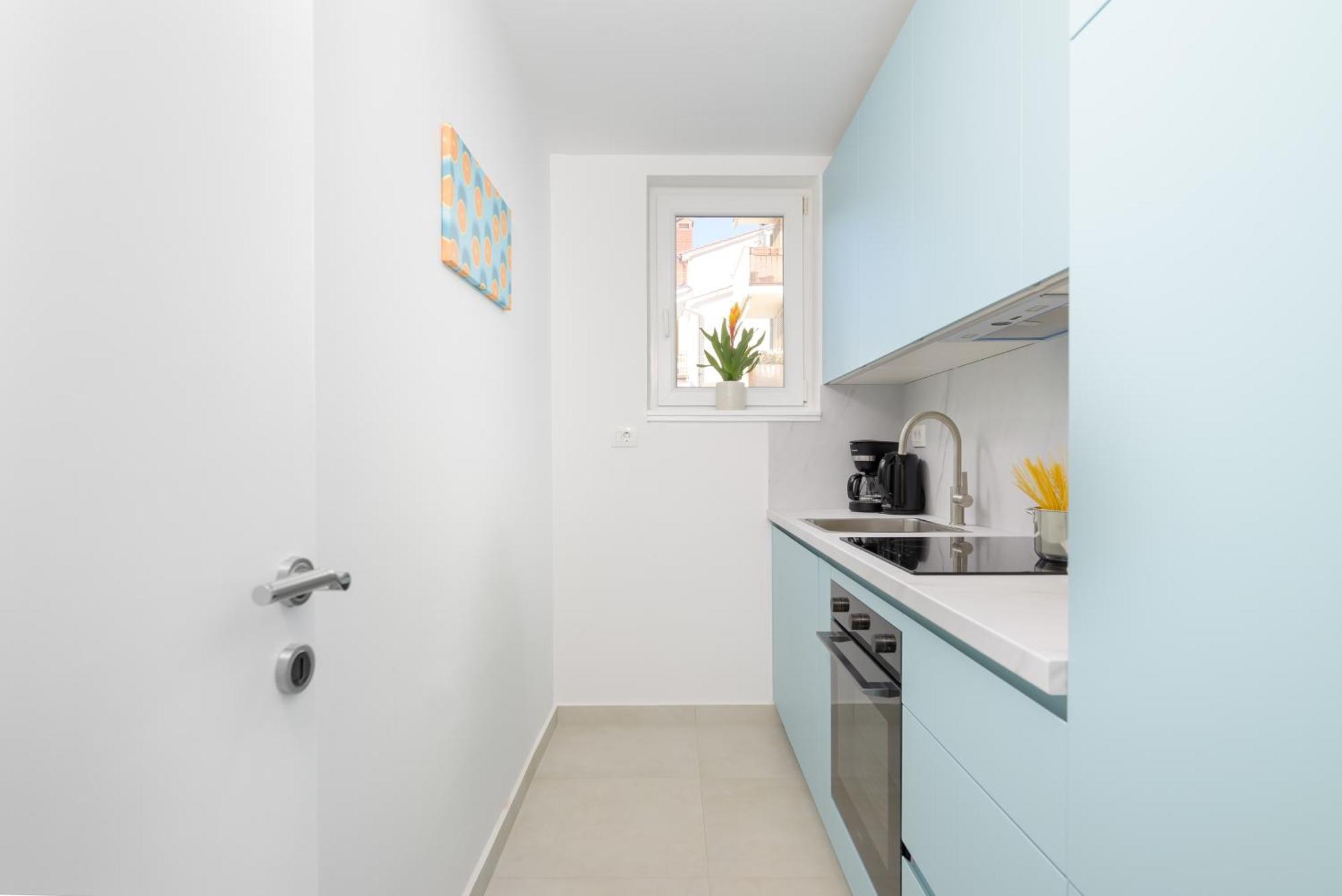 Apartma Pina *