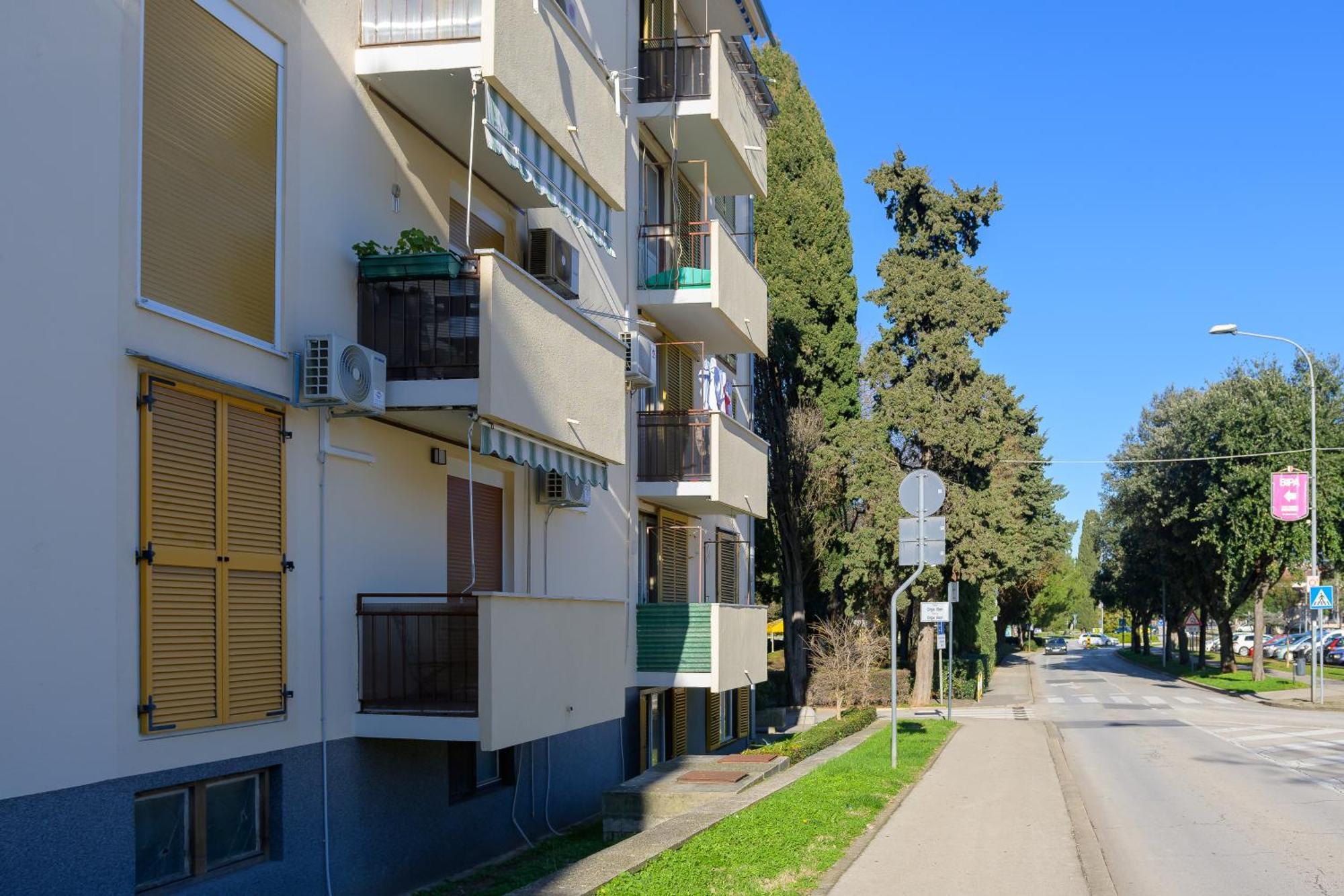 Apartma Pina